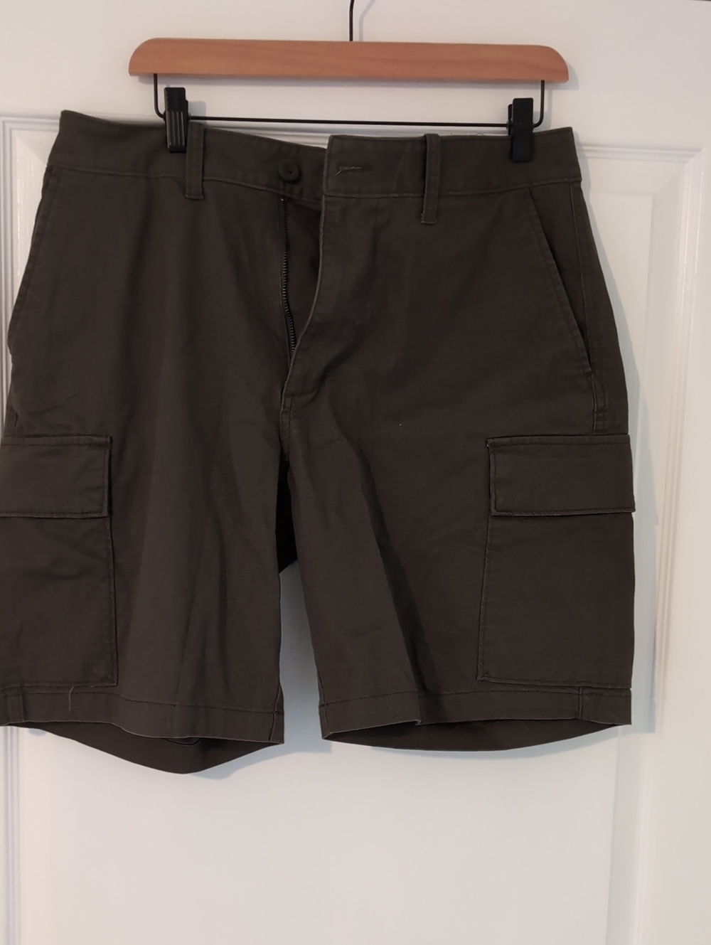 Old Navy Olive Green Cargo Shorts